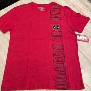 NWT Marvel Deadpool T-shirt